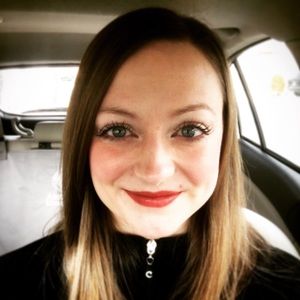 Meet your Posher, Courtney